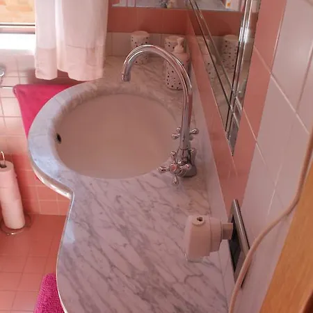 Vicolo Fiorito فندق مبيت وإفطار *